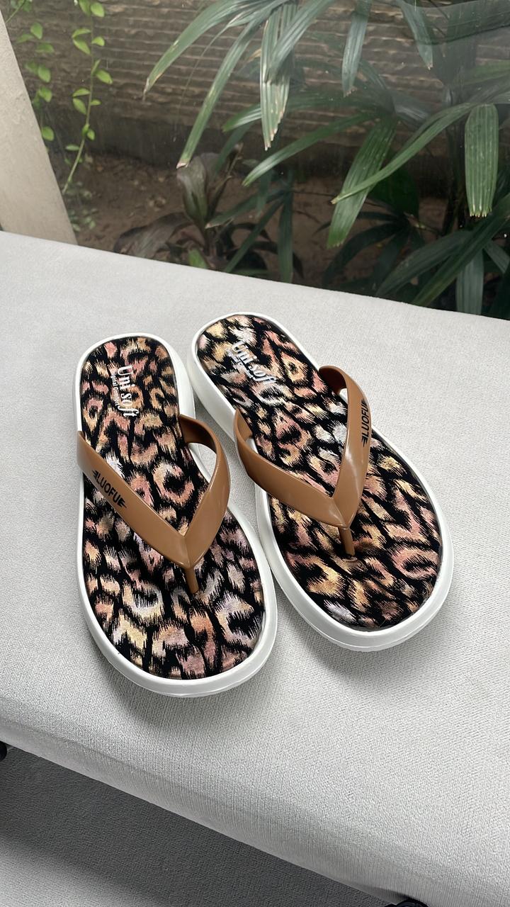 Savanna Comfort Slides